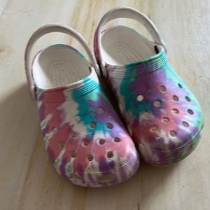 Kids Crocs Size 4